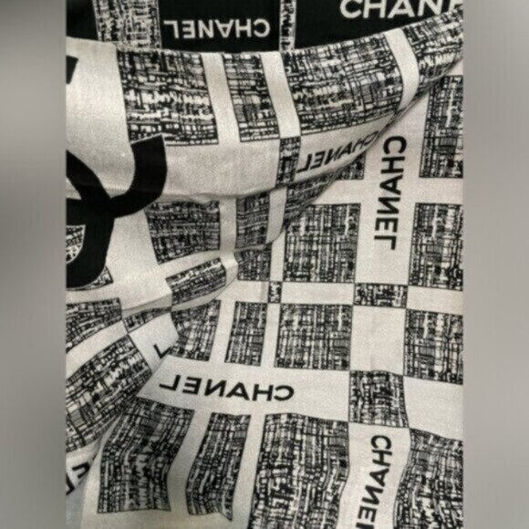 chanel makeup gift with purchase scarf - Picture 2 of 10